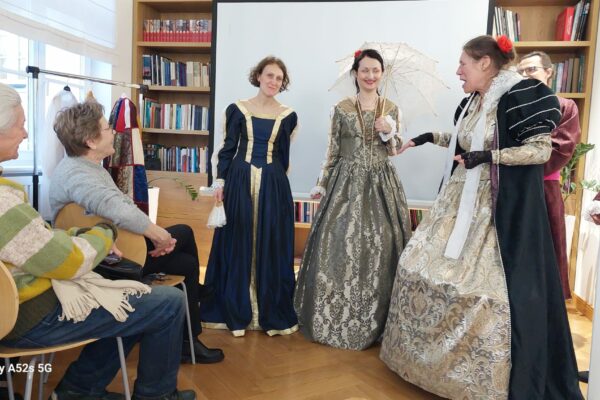 Relacja z wykładu „Historia mody nowożytnej a archeologia”